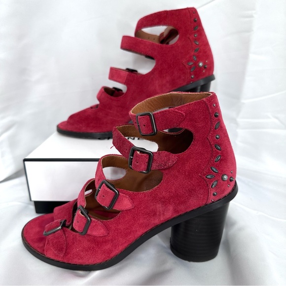 Coach Suede Buckle Booties Rivets Leather lining Padded Insole Round Heel sz 6 - Picture 8 of 10